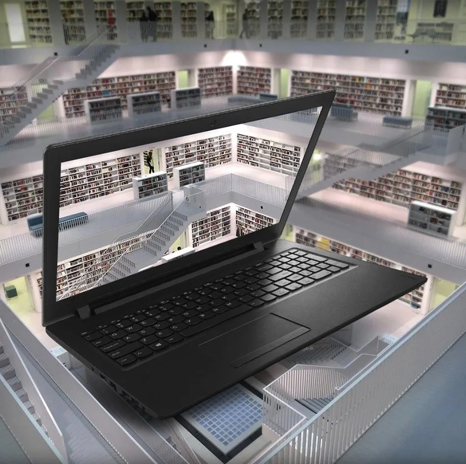 Pieza de Lenovo: portátil abierta sobre una biblioteca de varios pisos