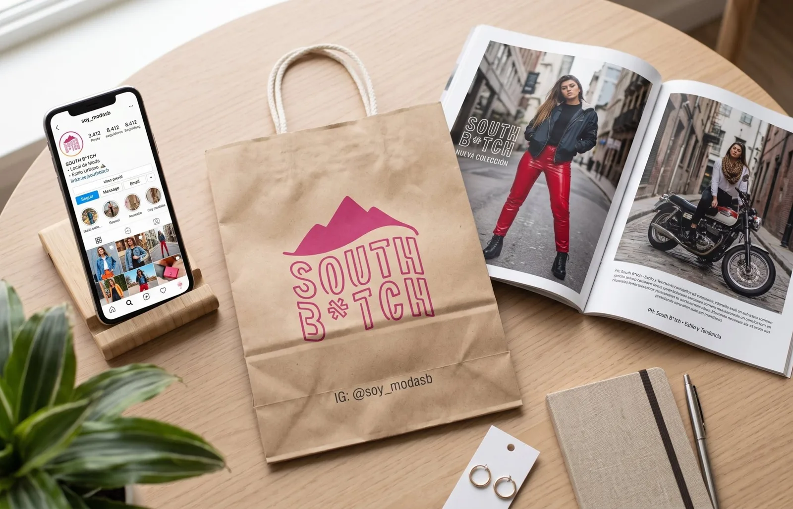 Bolsa kraft, perfil de Instagram y revista con la nueva colección de South B*tch